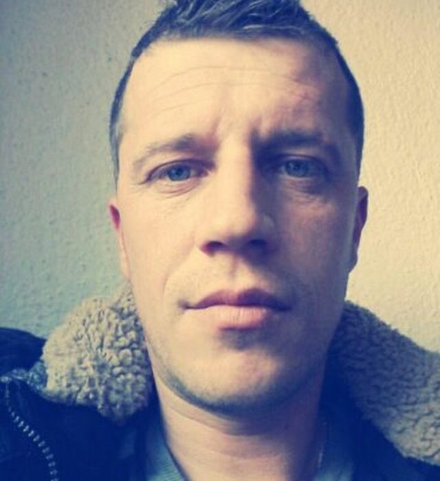 Egli Proga është rrahur nga një person që tashmë është identifikuar.