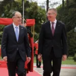 Dronë të dyshuar “rusë” mbyllin Aeroportin e Mynihut, fluturimet rifillojnë pas orësh të tëra